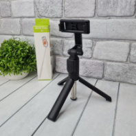 Селфи штатив-тренога R1, Bluetooth, черный (мятая упаковка)