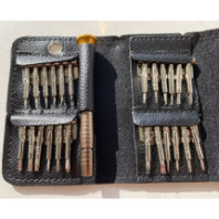 Отвертки для точечных работ TE-902 (25 предметов) Отвертки для точечных работ TE-902 (25 предметов)